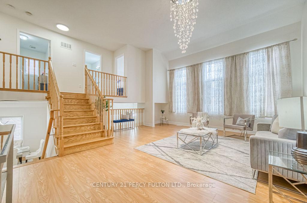 nahphoto.jpg|560\E12148560_1.jpg|/propertyphotos/560/E12148560_1.jpg