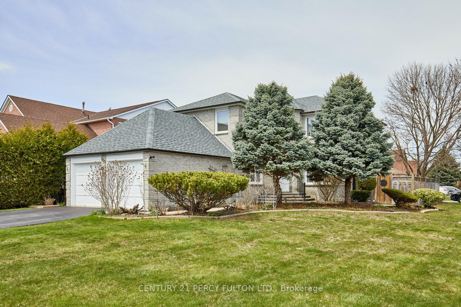 nahphoto.jpg|717\E12102717_1.jpg|/propertyphotos/717/E12102717_1.jpg